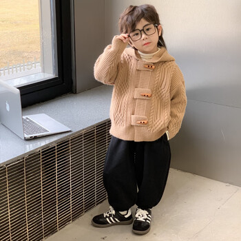 翰钦高品质儿童针织毛衣外套2024秋季新款中小童羊角扣连帽开衫外套宝
