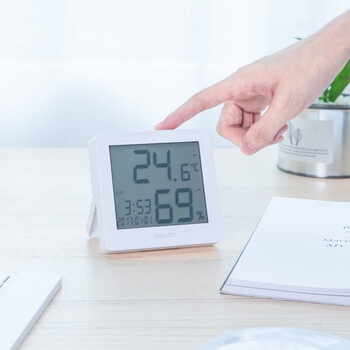 得力(deli)室内温湿度计老人六一儿童节礼物生日礼品 一秒一测闹钟整点报时电子婴儿房室内 白色8840 得力(deli)室内温湿度计老人六一儿童节礼物生日礼品 一秒一测闹钟整点报时电子婴儿房室内 白色8840