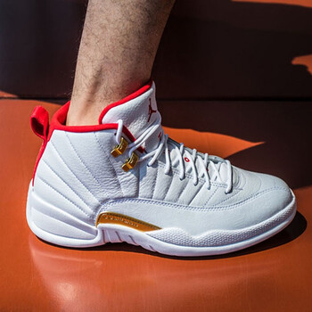 【清货】耐克air jordan 12 aj12 fiba情侣复古篮球鞋130690-107