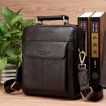 【京东直营】侯七爷新品款真皮男士包包单肩包斜挎包真牛皮包垮包小型