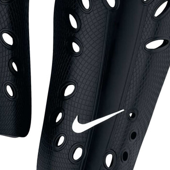 耐克（NIKE）成人足球装备护板插板比赛训练护腿板  SP0040-009 M