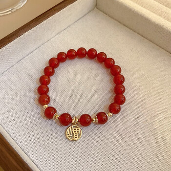 周大福(52)国潮兔子福字莲藕珍珠玛瑙手链中国风红色串珠手串本命年新