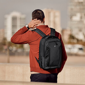 维氏（VICTORINOX）瑞士军刀埃蒙特职业15英寸商务电脑包高端双肩包防泼水背包602154