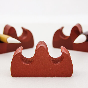 芬尚 hyt-wf-055 文房用品之笔搁 实木小笔山 学生毛笔书画练习用山形实木毛笔托 芬尚 hyt-wf-055 文房用品之笔搁 实木小笔山 学生毛笔书画练习用山形实木毛笔托