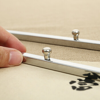 弘梅【全网低价】弘梅白铁215镇尺镇纸 简约铸铁毛笔书法学生用文镇 文房四宝双支装镇尺压尺 弘梅【全网低价】弘梅白铁215镇尺镇纸 简约铸铁毛笔书法学生用文镇 文房四宝双支装镇尺压尺