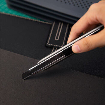 得力(deli)黑刀片美工刀 安全自锁功能裁纸刀 2036S