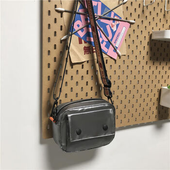 迪士尼disney国潮小挎包潮牌男单肩包男士小号夏季日系包包学生个性斜