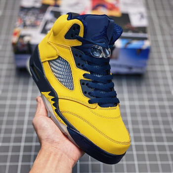 纯原级 aj5 奥利奥流川枫白水泥密歇根大巴黎乔5代男女中帮篮球鞋 cq