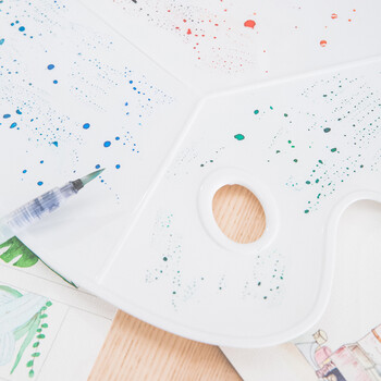 得力（deli）基础款美术绘画大号调色盒椭圆调色板防漏水彩水粉丙烯颜料盒调色盘白色68301