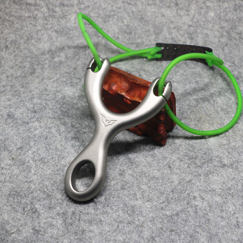 方之豪 钛合金传统弹弓高端数控直板柳浪成人专业猎弓小s冷弯tc21钛叉