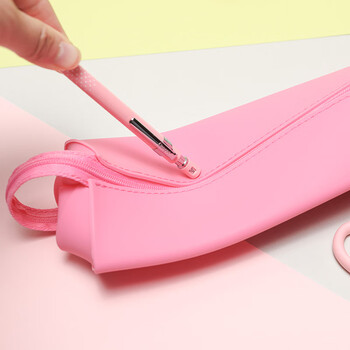 国誉(KOKUYO)笔袋笔盒·C2-R·Silex 200×50×50mm黑色中号 1个装 WSG-PCS22D 国誉(KOKUYO)笔袋笔盒·C2-R·Silex 200×50×50mm黑色中号 1个装 WSG-PCS22D