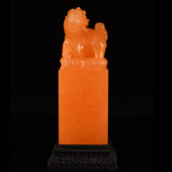 送料無料　1980年代　寿山石彫刻　鄧小平像　珍品 来楚生刻王哲言用寿山芙蓉石凤钮印章by Lai Chusheng on artnet