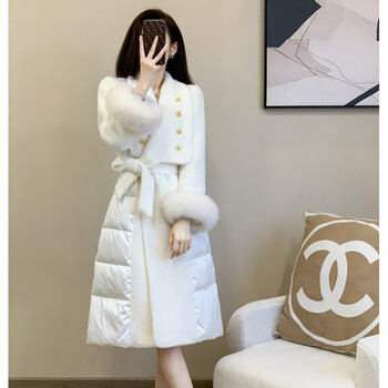 赫本风羽绒服 白色羽绒服女2022年时尚高级感赫本风洋气大衣毛呢外套