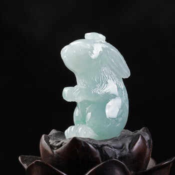 玉兔送福 【艺品匪萃 美学匠品】清新飘绿生肖兔立体萌兔 a货翡翠吊坠