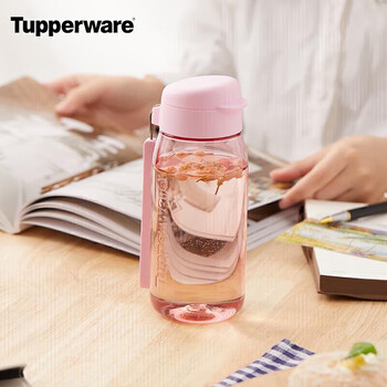 特百惠(Tupperware)乐趣550ML塑料杯夏季男女学生便携运动水杯子大容量双饮口 柔蜜粉 特百惠(Tupperware)乐趣550ML塑料杯夏季男女学生便携运动水杯子大容量双饮口 柔蜜粉