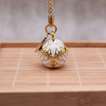 日本清水寺樱花铃铛挂件生肖水音铃可爱手机汽车挂件三叶葵铃白色限定