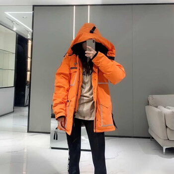 海外轻奢高端大鹅艾大鹅男女士短款连帽羽绒服加绒加厚情侣工装保暖