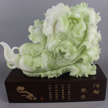 超新作 中国 玉石翡翠彫刻 白菜 置物 約2.4kg 金線象嵌唐木台付 V