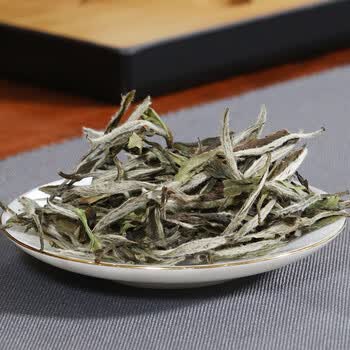大沁 2018年白牡丹福鼎白茶特级明前灌装茶叶 50g*2罐