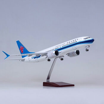 乐高带轮子带灯南方航空南航客机飞机模型波音737max仿真拼装民航航模