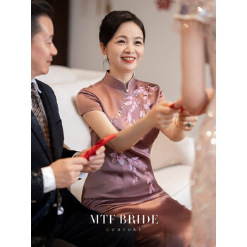 qltqzqfeiuoman婚礼妈妈装礼服2023秋季新款喜婆婆旗袍婚宴结婚长袖秋