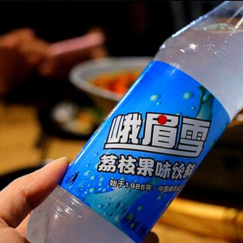 峨眉雪果味荔枝味汽水碳酸饮料四川乐山峨眉山特产500ml*12瓶 500毫升