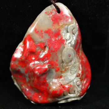 昌化鸡血石 鹰击红海昌化鸡血石雕摆件昌化鸡血田黄冻彩石爱日堂昌化石博物馆