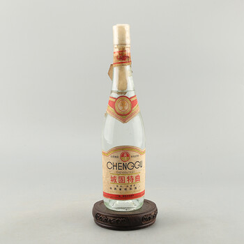 拍卖已结束06红山特曲  80年代初  高度  500ml  1瓶【63】(地方