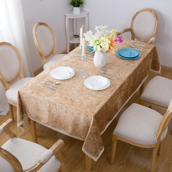 棕色餐桌配桌布效果图图片