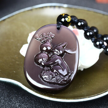 玉兔抱瓶属狗2018本命年吉祥物吊坠彩虹眼黑曜石 配挂绳