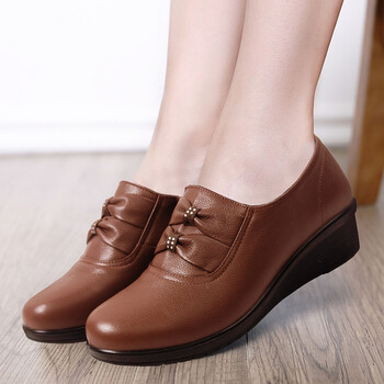 中老年皮鞋女舒适百搭老人加绒深口单鞋中年女秋鞋40-50岁妇女皮鞋 红