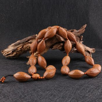 【般若波罗蜜多心经】橄榄核雕 苏州吴明飞作品2.0cm