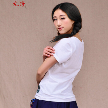 
                                        尤瑾 2015新款民族风女装夏 棉麻圆领绣花修身打底衫休闲短袖T恤 白色 XL                