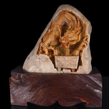 《石破天惊倒流香》寿山牛蛋石精雕而作