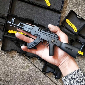 儿童玩具枪模型枪可发射男孩的玩具1:6比例新年男孩子的礼物合金 ak47