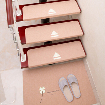 夜光防滑别墅家用免胶自粘旋转实木楼梯垫台阶地垫 夜光 三角按钮驼色