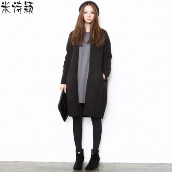 米诗颖2015秋冬新款加厚韩版女装复古蝙蝠袖中长款宽松羊毛针织衫开衫披肩077 黑灰色 M