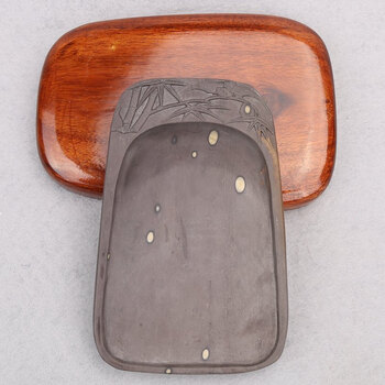 端砚《竹报平安砚》梅花坑