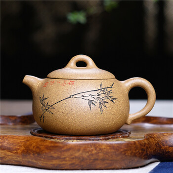 宜兴紫砂艺术拍卖专场