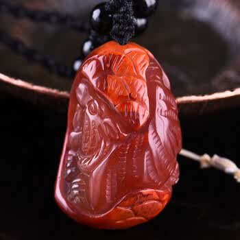 33g(含链)拍卖已结束06苏工雕刻 火焰红南红老虎吊坠 32*25*14mm