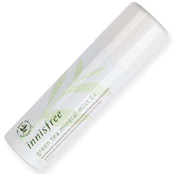 天然绿茶成分的保湿喷雾，随时给肌肤抗氧化的保湿