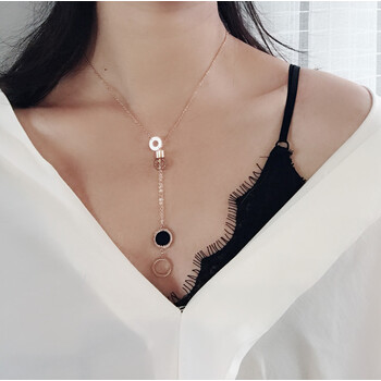 日韩钛钢18k玫瑰金弹簧项链黑色陶瓷情侣男女锁骨链欧美时尚配饰 两条