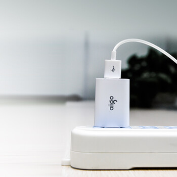 aigo ADP01 5W USB充电器/充电头 适用于苹果安卓手机平板 白色
