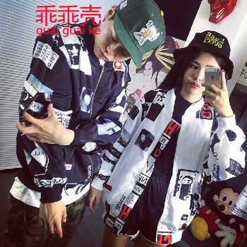 
                                        乖乖壳春秋冬人头涂鸦字母立领开衫风衣卫衣外套男女同款棒球服NC403-AD532 白色不加棉 M                
