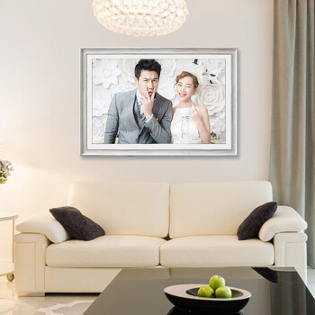 客厅结婚照片墙的摆放图片
