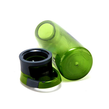 
                                        contigo 美国 塑料运动水杯 户外登山运动防漏水杯旅行壶750ml 红色                