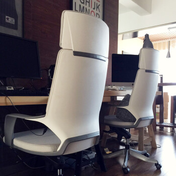 搜椅子（So Chair）进口牛皮人体工学电脑椅简约办公椅家用舒适久坐书房可升降电脑椅 高背白框灰色布绒