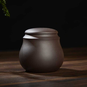 
                                        晨茗 宜兴原矿紫砂茶具普洱茶叶罐手工醒茶密封罐 紫泥本色大号小号茶叶罐 紫泥大号                