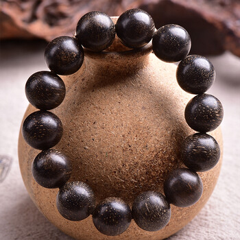 16mm  伊利安沉香手串  32.6克   0x23