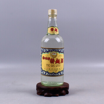 泸州老窖特曲酒(工农牌) 1983年 高度 500ml 1瓶 【73】(名酒 老酒)